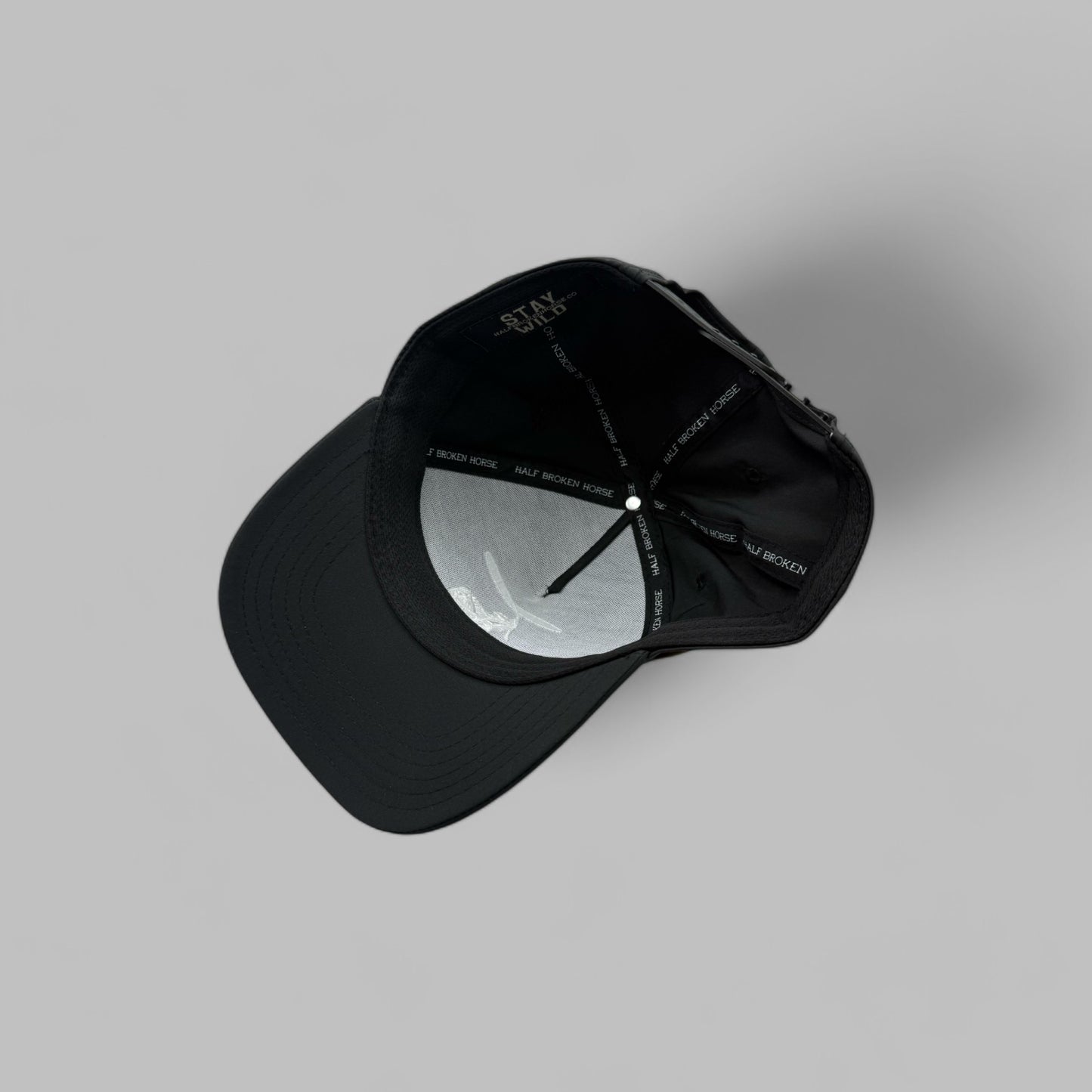 Performance Snapback // Black