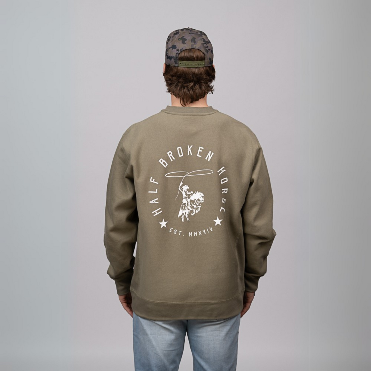 MAVERICK CREW // OLIVE