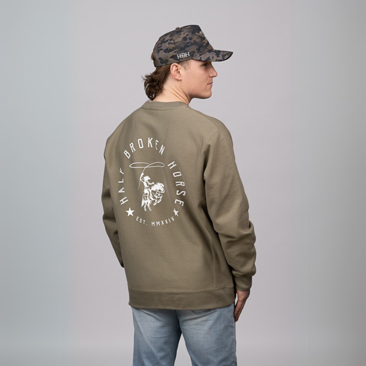 MAVERICK CREW // OLIVE